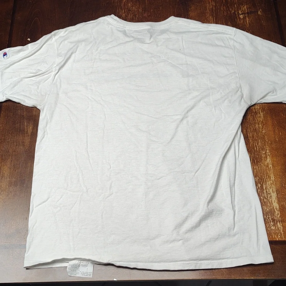 Used men's Champion T-shirt size Large - Picture 4 of 4